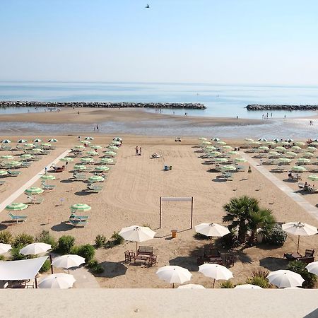 Hotel Belvedere Spiaggia Rimini Ngoại thất bức ảnh